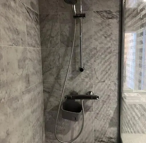 Avec Balcon Vue Tour Eiffel * باريس