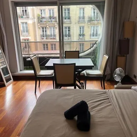 Daire Avec Balcon Vue Tour Eiffel